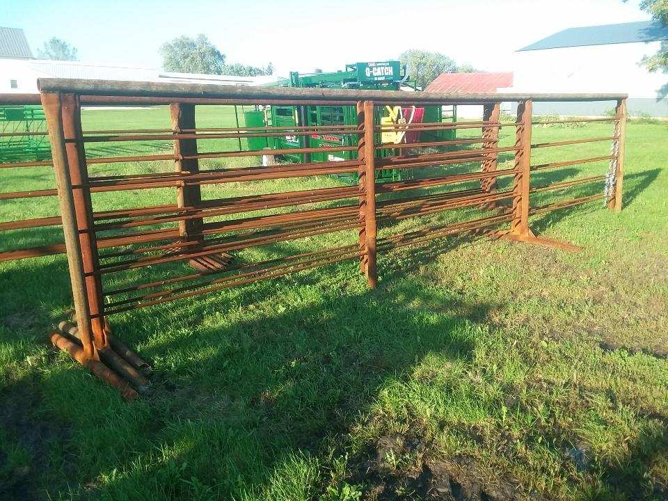 freestanding-fence-corral-panelsjpg